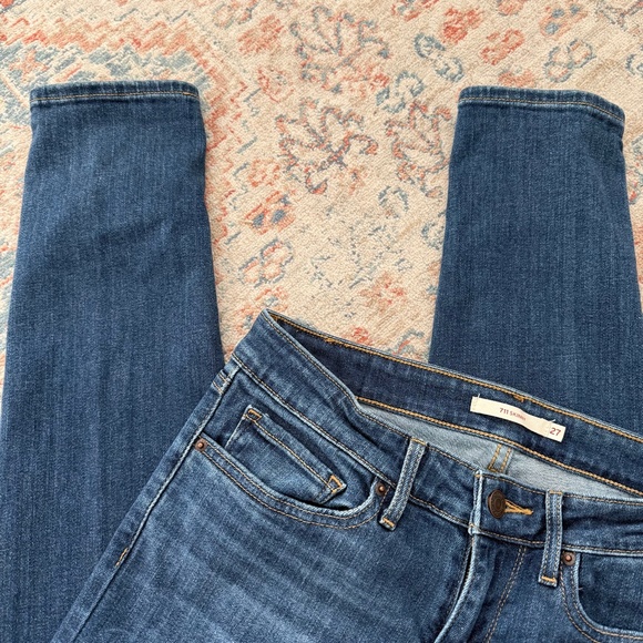Levi's 711 Skinny Denim Jeans — Size 27 - Picture 4 of 6